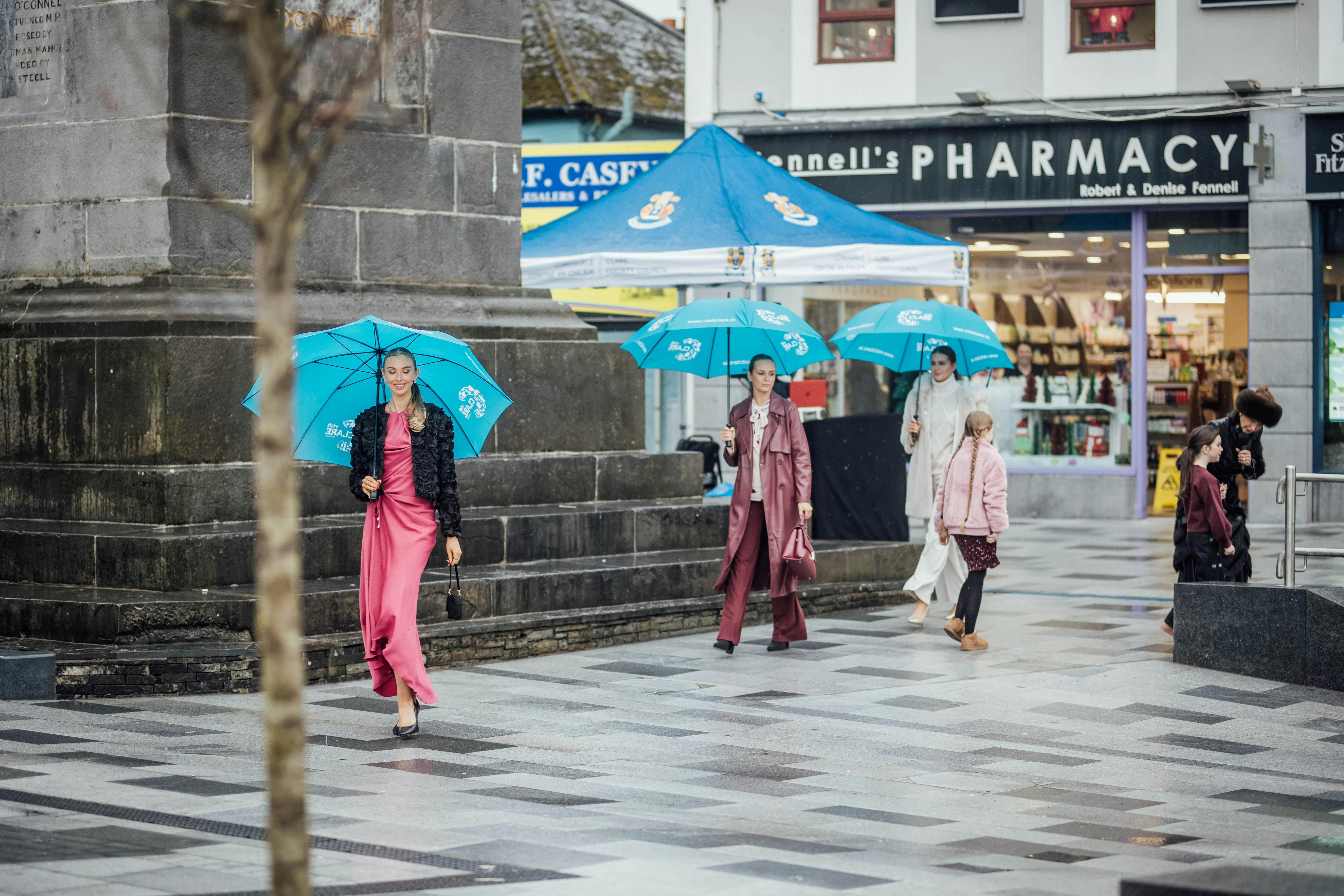 Ennis Street Fashion Show 029.jpg